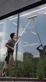 CLEANING WINDOWS & GLASS - Görsel 2